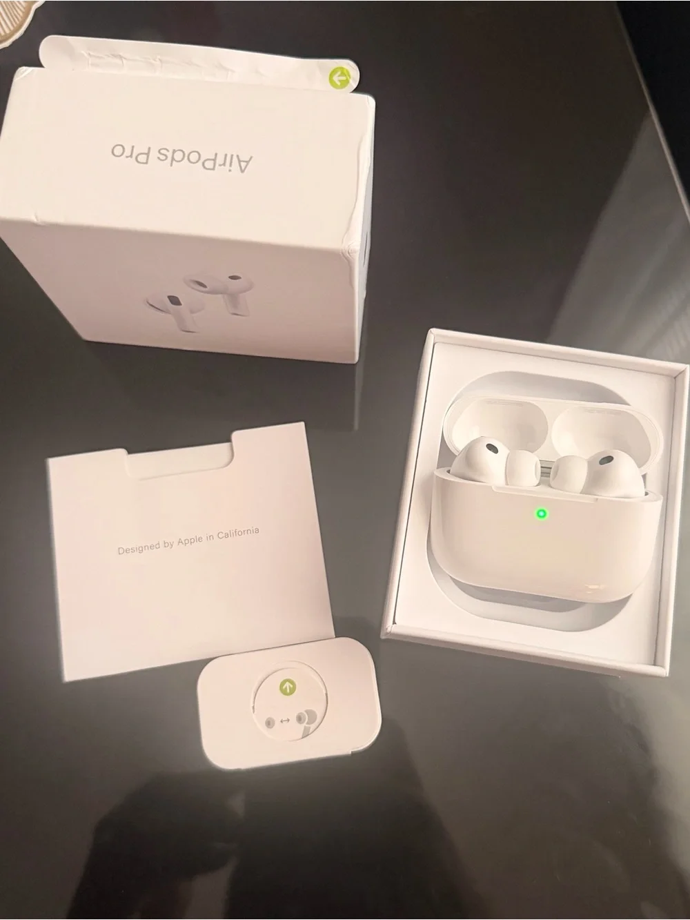 Apple White AirPods Pro (White) Wireless Earbuds with Noise Control